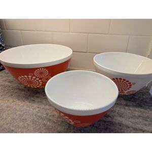 Vintage Charm Inspired By Pyrex Tickled Pink Set Of 3 Nesting Mixing Bowls